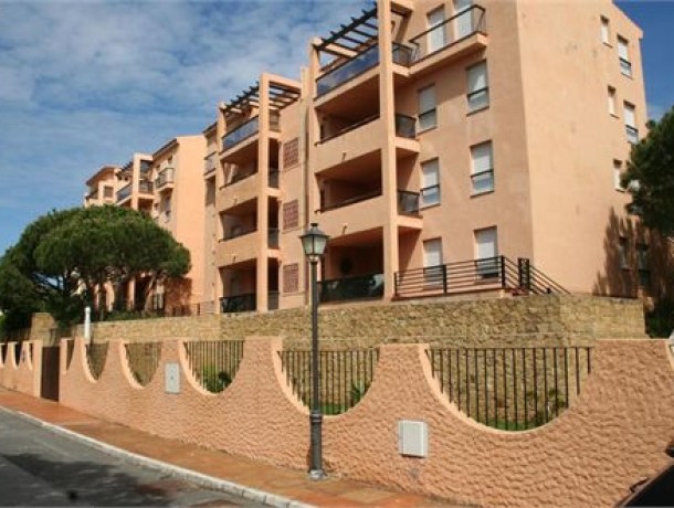 Commercial for sale in Elviria, Marbella
