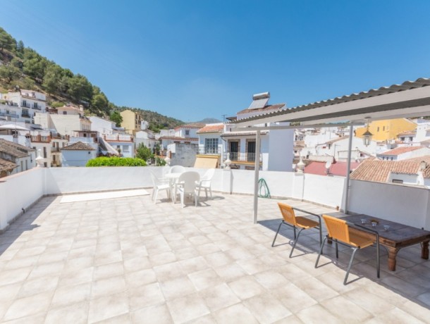Townhouse for sale in Monda, Marbella